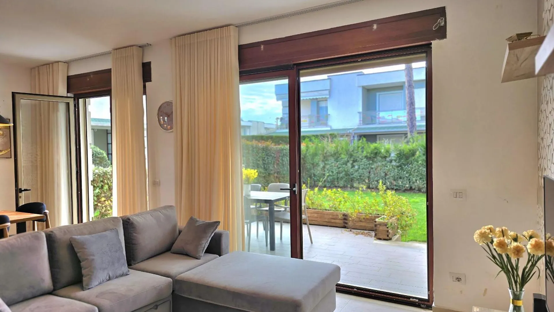Modern Villas At Perla Resort دراس